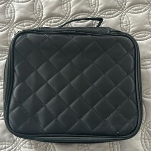 NWOT travel cosmetic bag